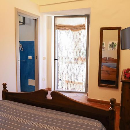 פנטלריה Cactus B&B Le Casette Di Marilena מראה חיצוני תמונה