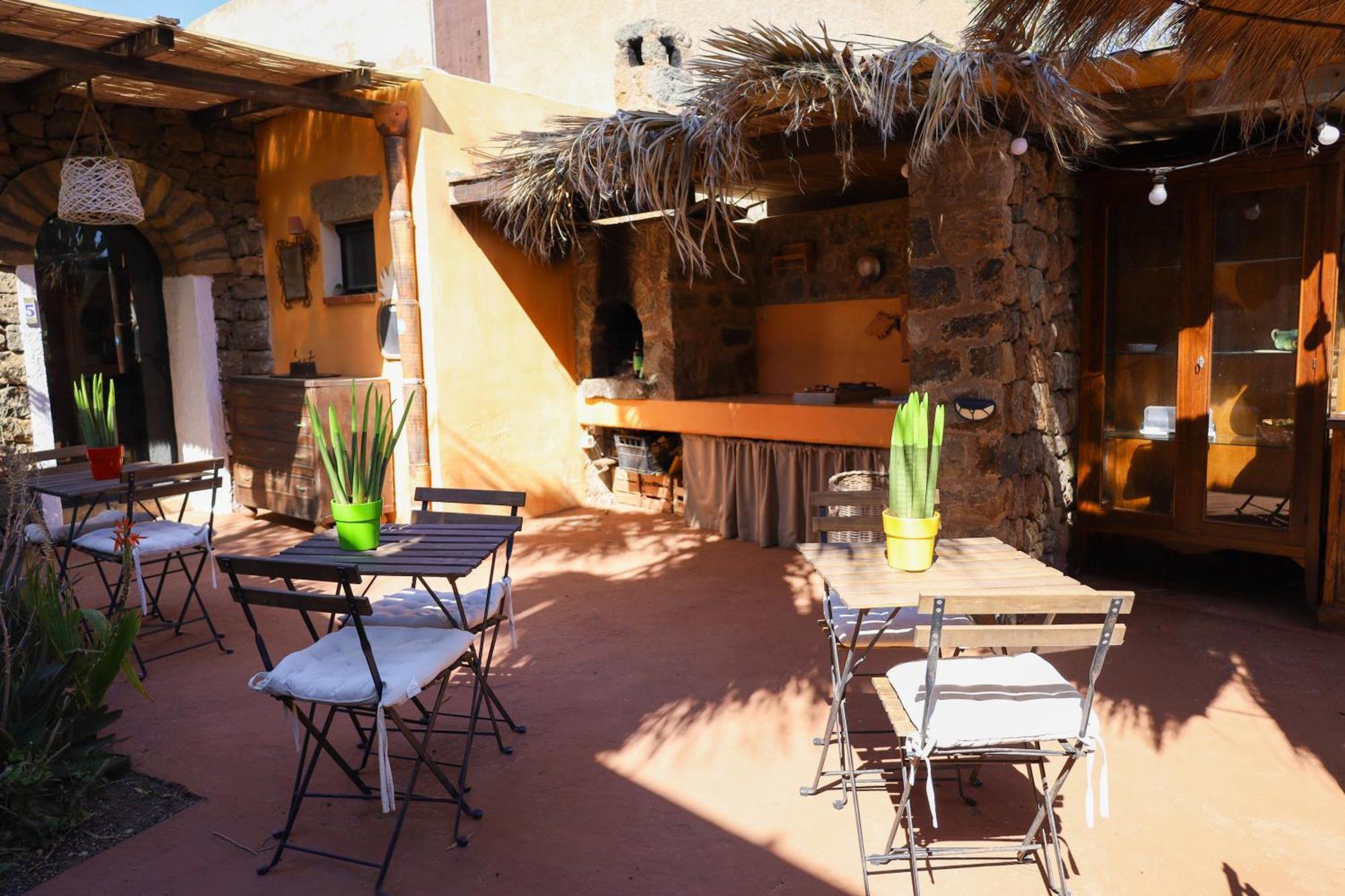 פנטלריה Cactus B&B Le Casette Di Marilena מראה חיצוני תמונה